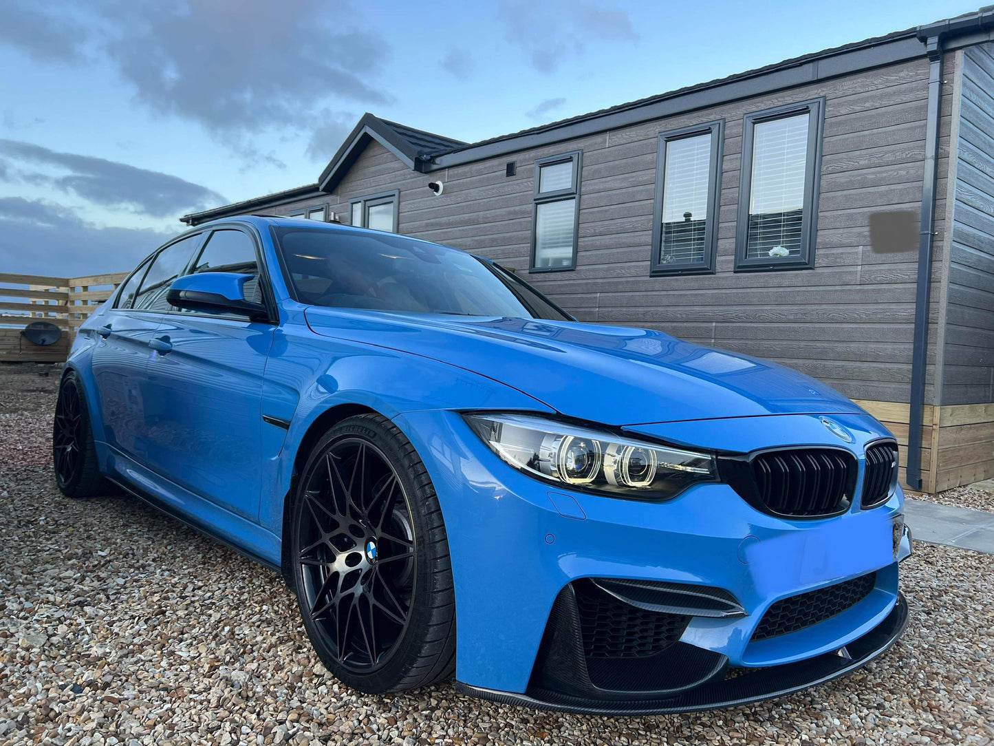 Carbon fibre front Arch guard / Mud flaps FOR BMW M3 M4 F80 F82 F83