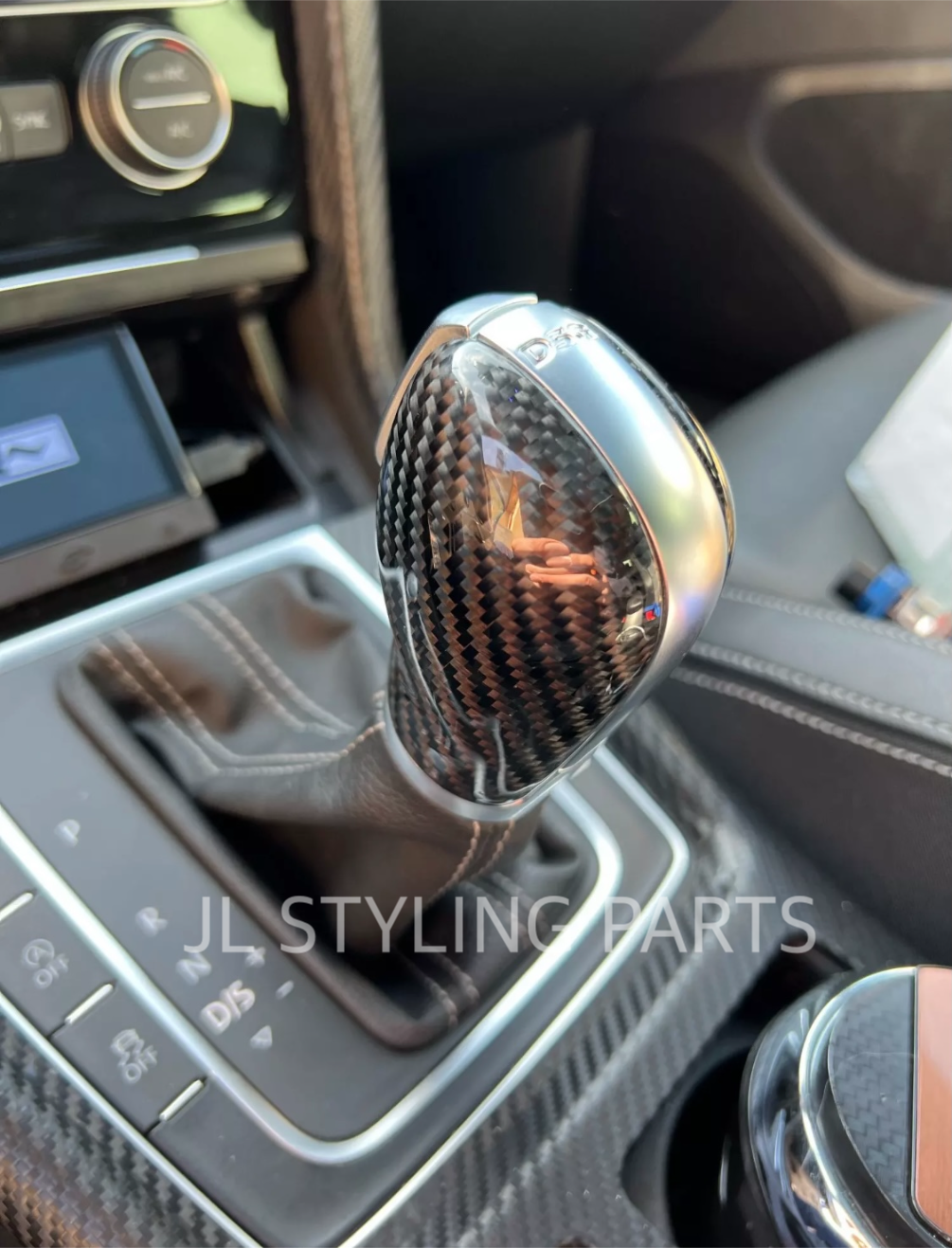 Carbon fibre & Silver DSG Gear knob unit