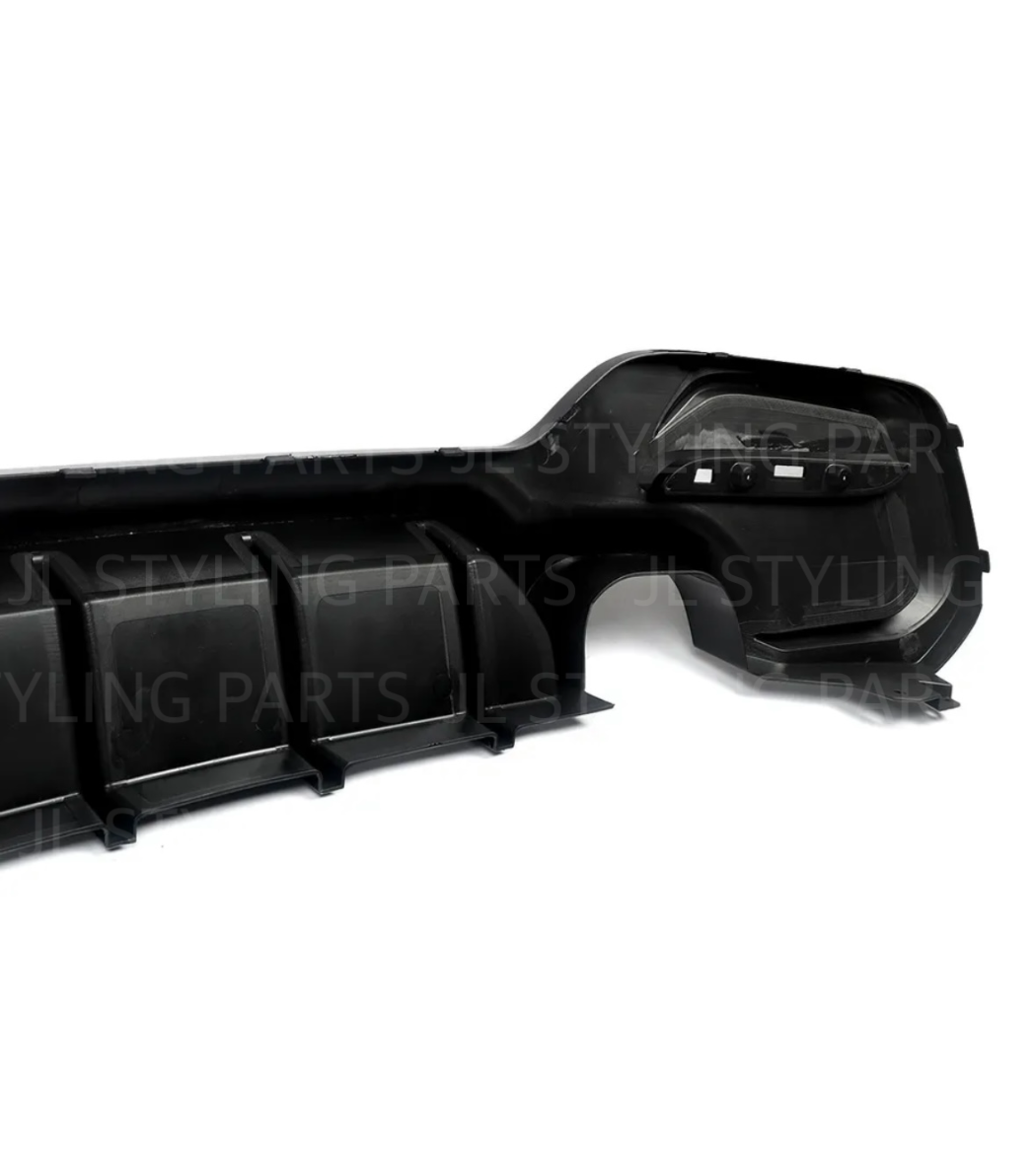 Gloss black rear diffuser FOR BMW 1 SERIES F20 F21 2015-2019