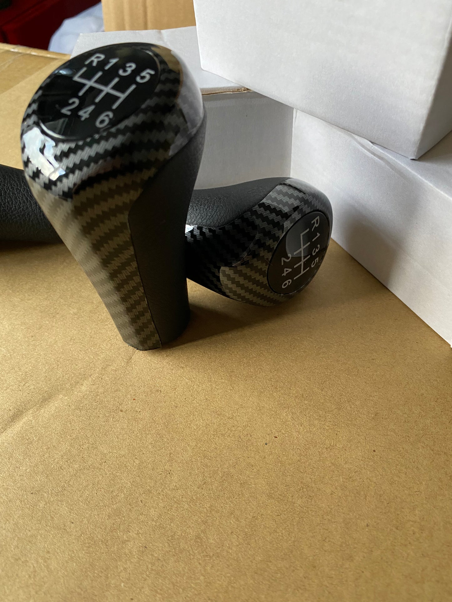 Manual carbon fibre effect 6 speed gear knob
