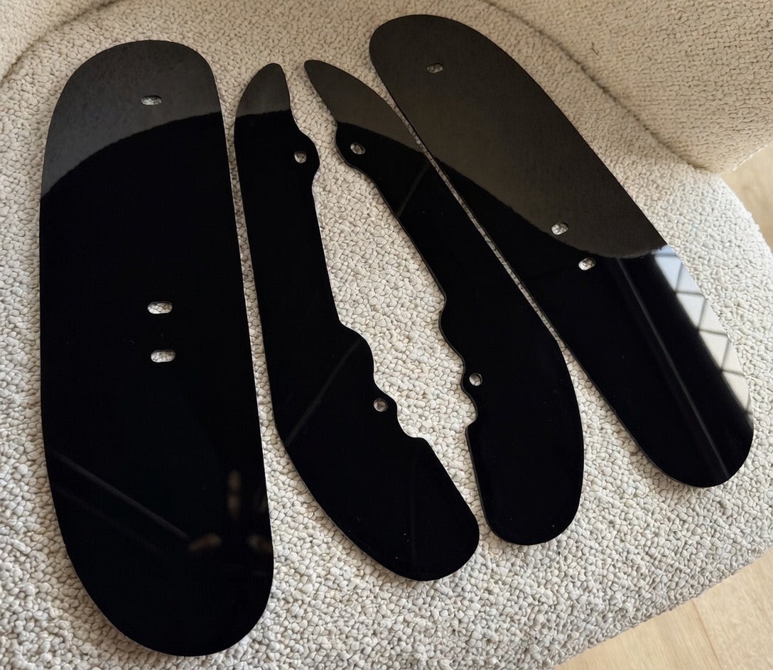 GLOSS BLACK MUD FLAPS GUARDS FOR VW GOLF MK7 MK7.5