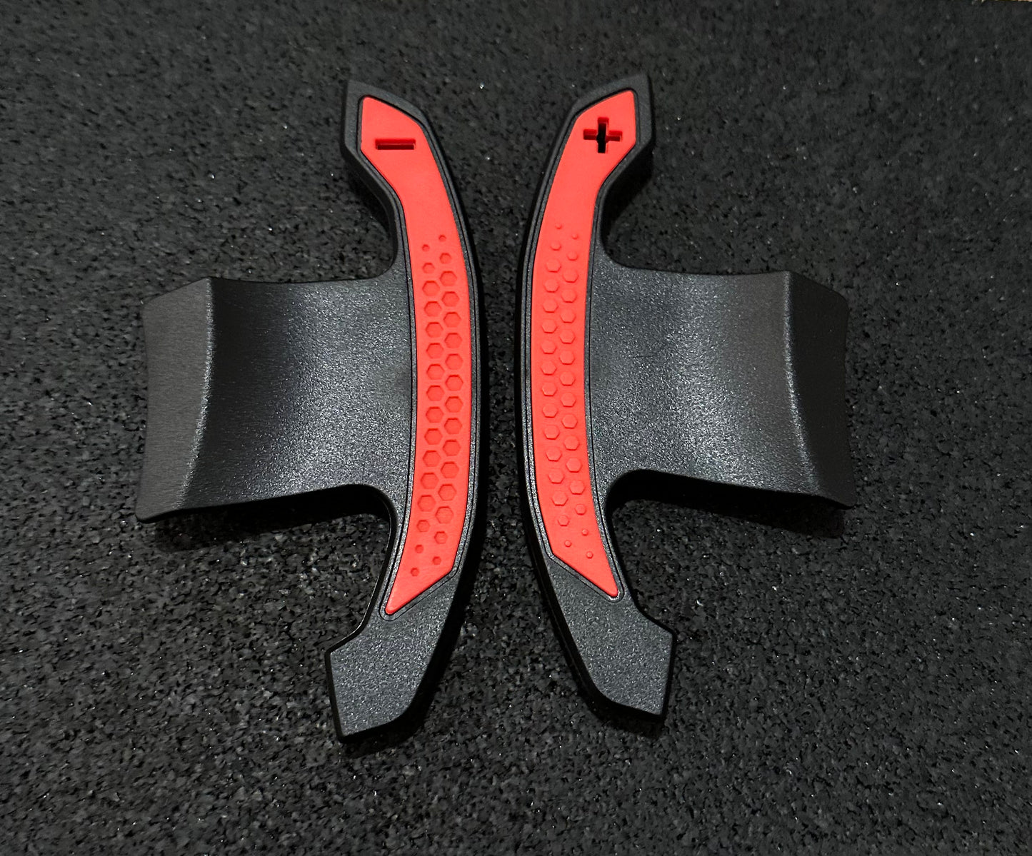 Gloss carbon fibre paddle shifters with red accents FOR BMW 1,2,3 and 4 series