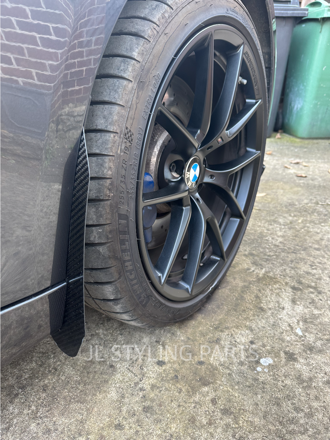 Bmw e87 mud online flaps